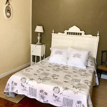 Bed and Breakfast Le Sillon D'Alaric Лезиньян-Корбьер Экстерьер фото
