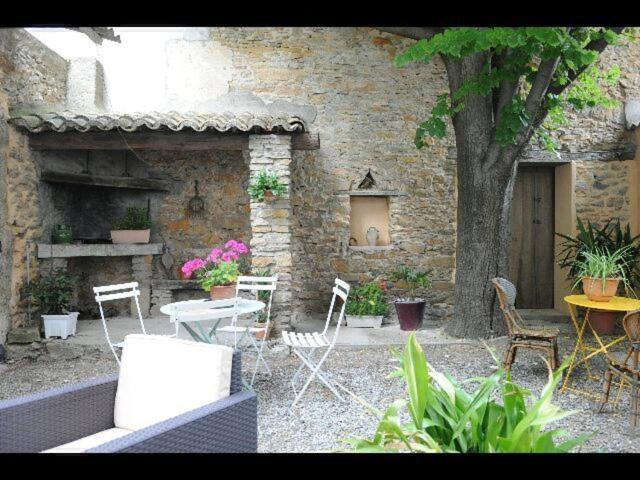 Bed and Breakfast Le Sillon D'Alaric Лезиньян-Корбьер Экстерьер фото